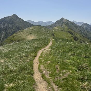 panoramatická stezka mezi vrcholky